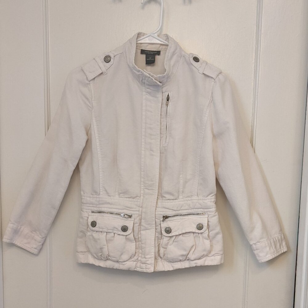 Ann Taylor Petites 6P Womens Linen Utility Jacket Cream Cargo Pockets Zip Preppy